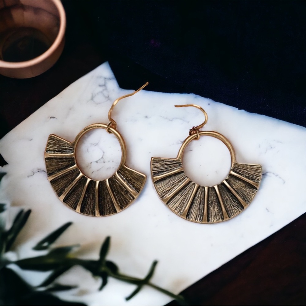 Fan Dangle Earrings Hammered Gold